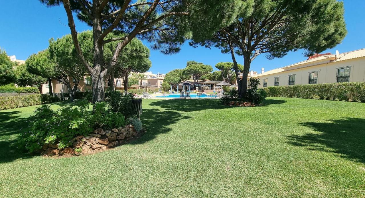 Apartamentos Praia Da Oura By Sunny Deluxe アルブフェイラ エクステリア 写真