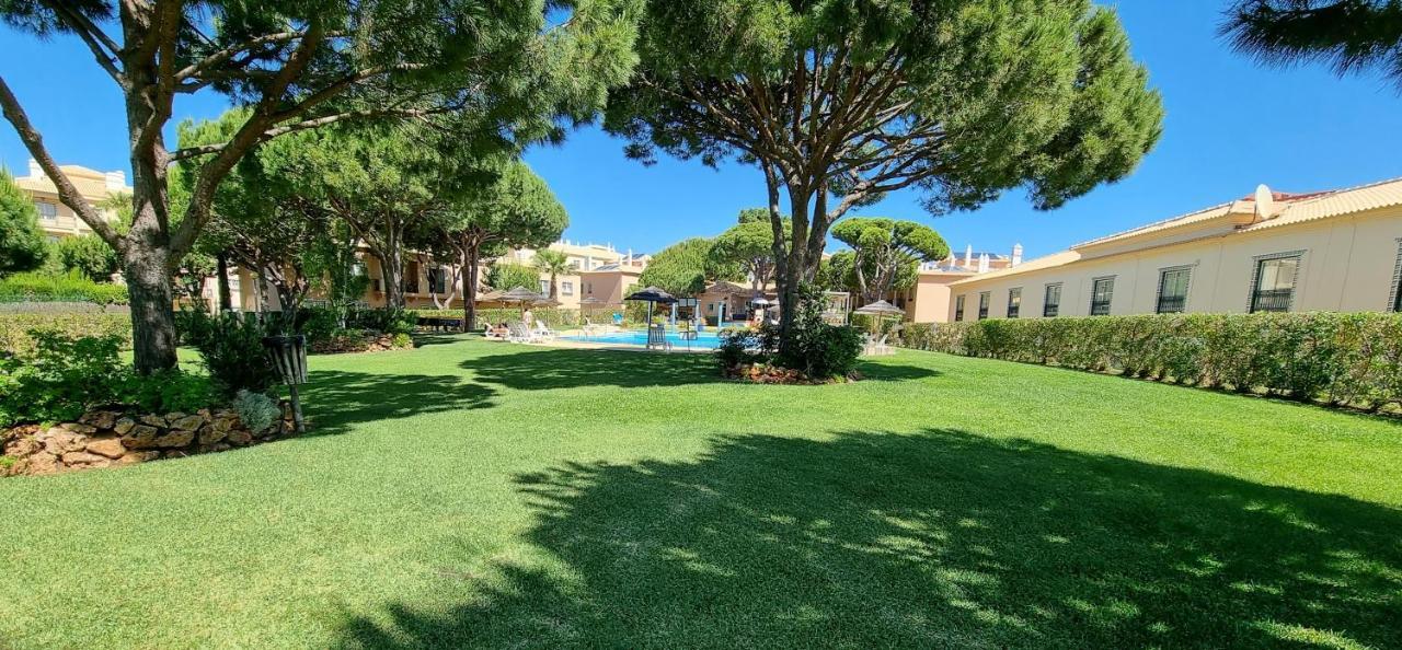 Apartamentos Praia Da Oura By Sunny Deluxe アルブフェイラ エクステリア 写真